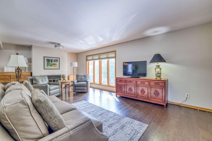 Property Photo:  921 / 923 Dartmouth Place SE  MN 55414 