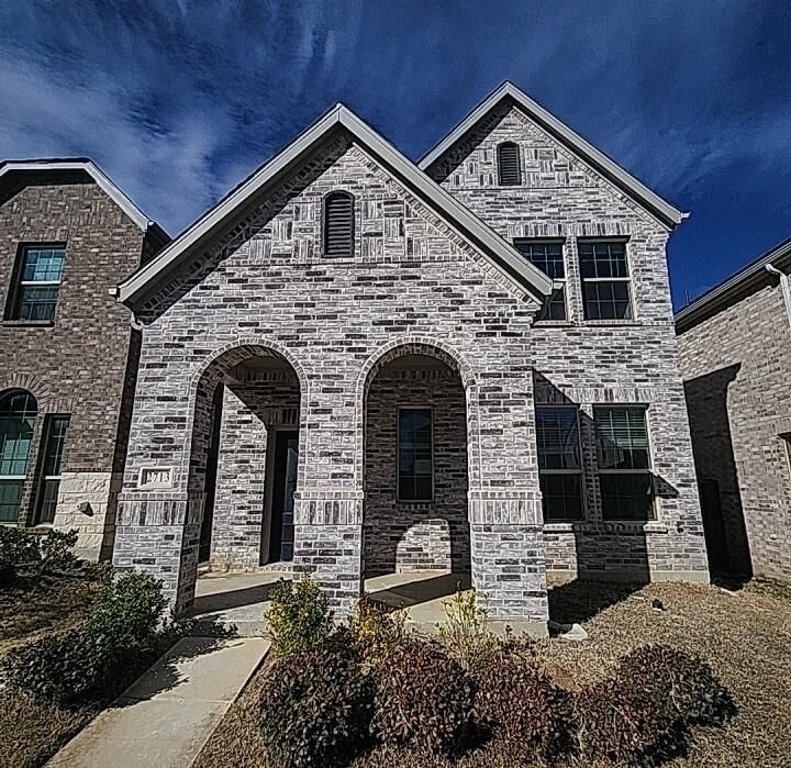 Property Photo:  2713 Acadia Drive  TX 76210 