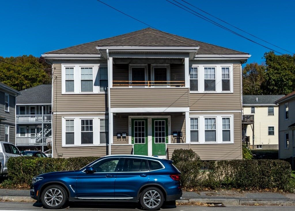 Property Photo:  1093 Main Street 2  MA 02451 