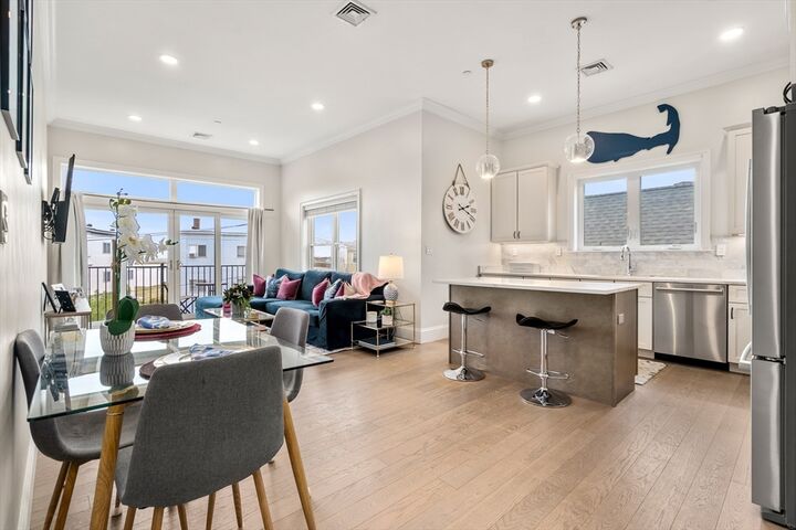 Property Photo:  130 Coleridge St 6  MA 02128 