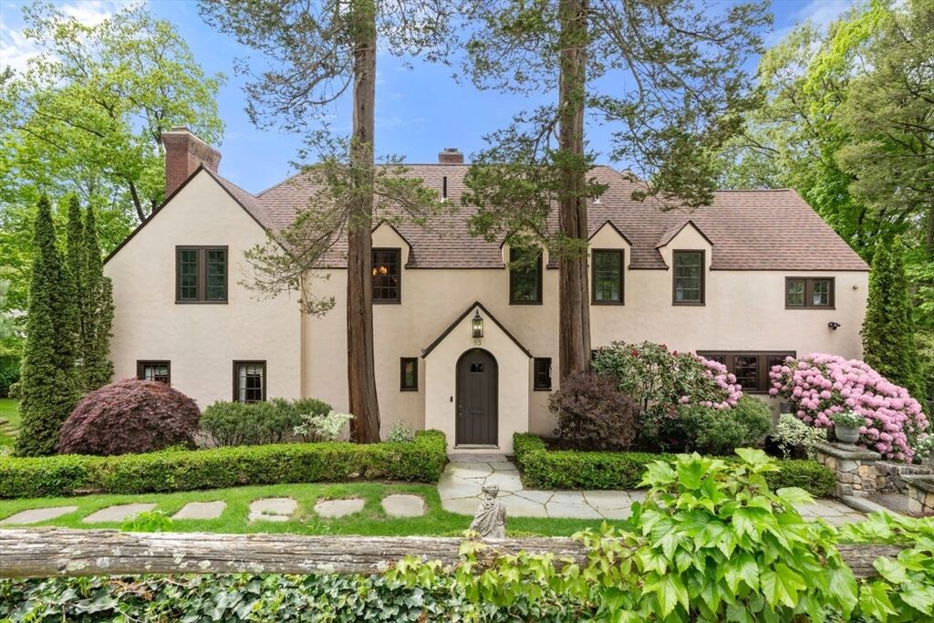 Property Photo:  85 Gate House Road  MA 02467 