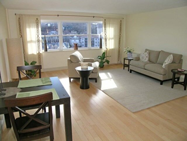 Property Photo:  1600 Beacon St 906  MA 02446 