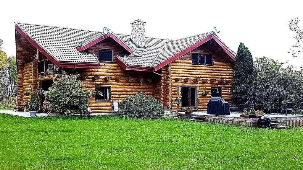 Property Photo:  411048C Buster Creek  AB T4T 1A5 