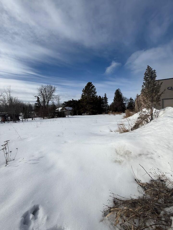 Property Photo:  4609 52 Street  AB T0E 0S0 