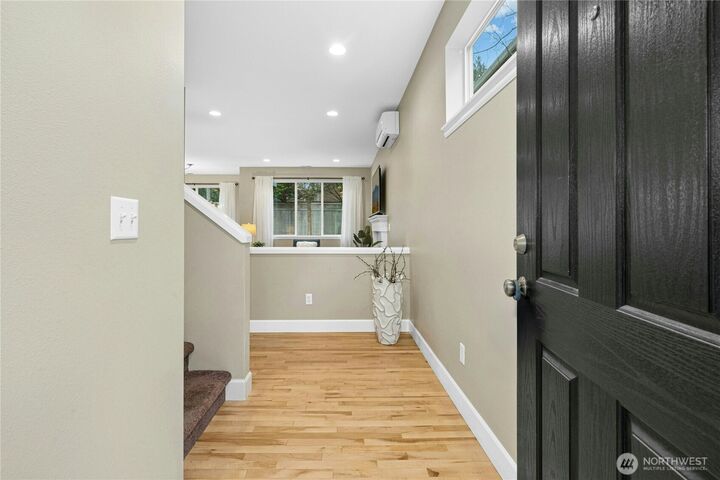 Property Photo:  16116  35th Park  SE  WA 98012 