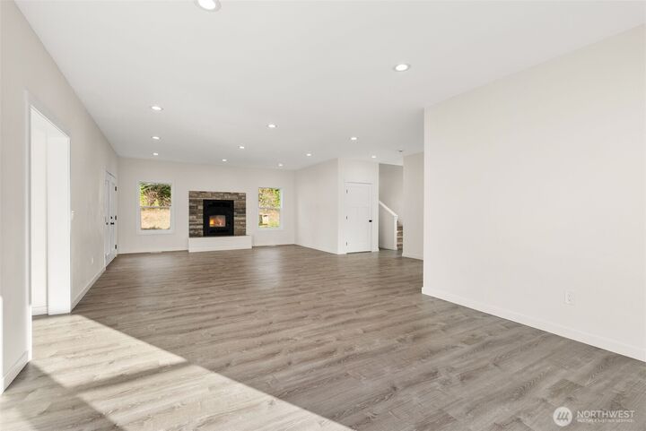 Property Photo:  210  West Wishkah Road  WA 98520 