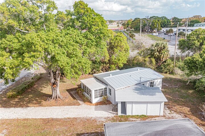 Property Photo:  1576 15th Avenue  FL 32960 