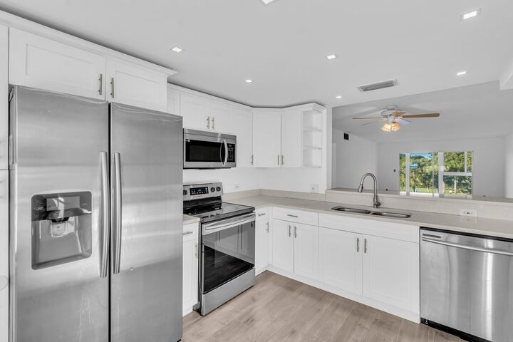 Property Photo: 2505 Antigua Terrace E3 FL 33066