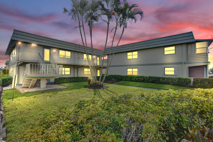 Property Photo: 505 Monaco K FL 33446