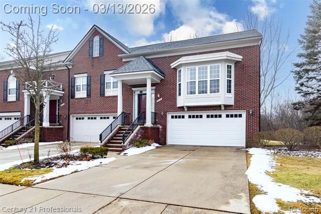 Property Photo:  912 Sandalwood Drive  MI 48085 