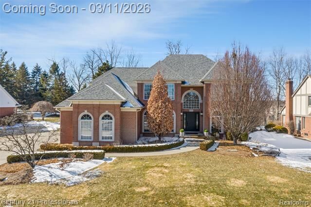 Property Photo:  2392 Kingscross Drive  MI 48316 