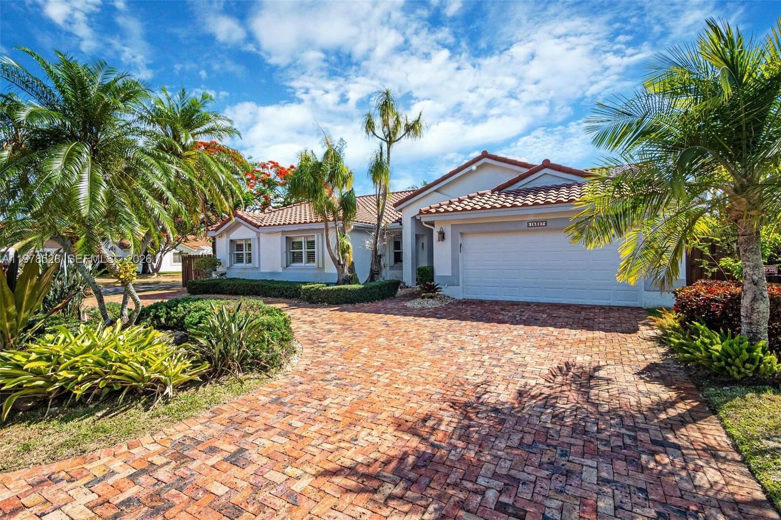 Property Photo:  15327 SW 55th Ter  FL 33185 