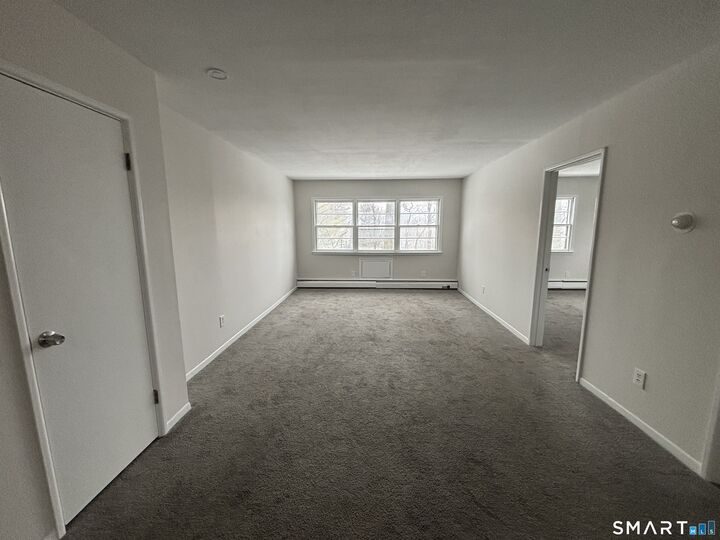 Property Photo:  306 Pine Rock Avenue Apt D11  CT 06514 