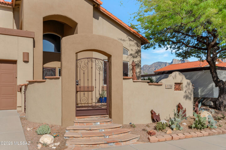 Property Photo:  11384 N Sawtooth Road  AZ 85737 