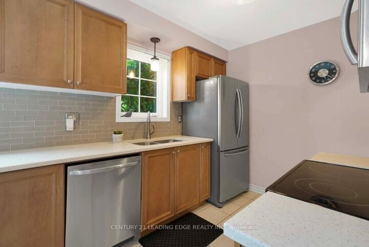 Property Photo:  1703 Whitestone Drive S  ON L1K 2X2 