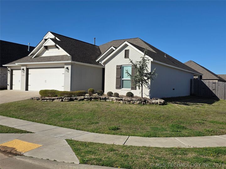 Property Photo:  4310 S 179th East Avenue  OK 74134 