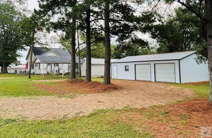 Property Photo:  1000 Nelson St.  TX 75563 