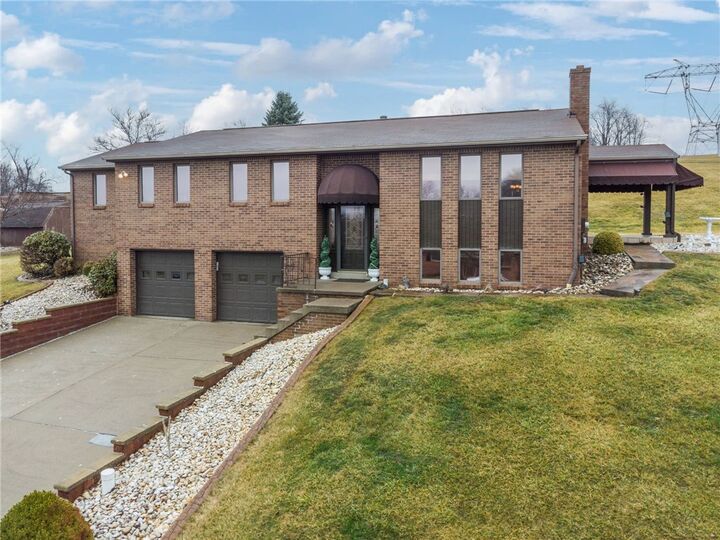 Property Photo:  113 Skyview Dr  PA 15644 