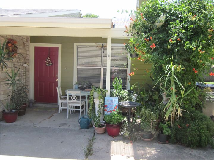 Property Photo:  102 Verna Spur B  TX 78628 