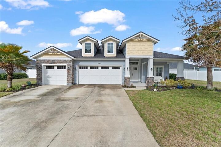 Property Photo: 95134 Snapdragon Drive FL 32034