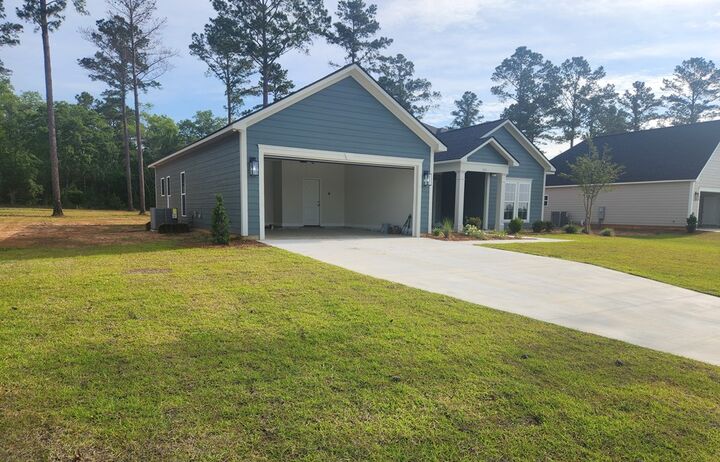 Property Photo:  325 Willow Oak Loop  GA 31763 