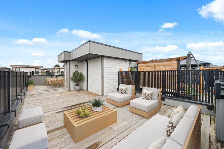 19631 55A Avenue 23 — photo 1