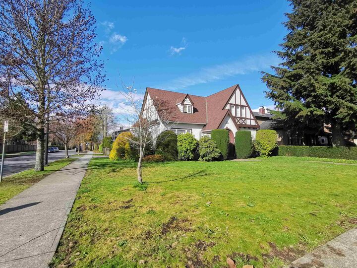 595 W 28th Avenue — photo 1