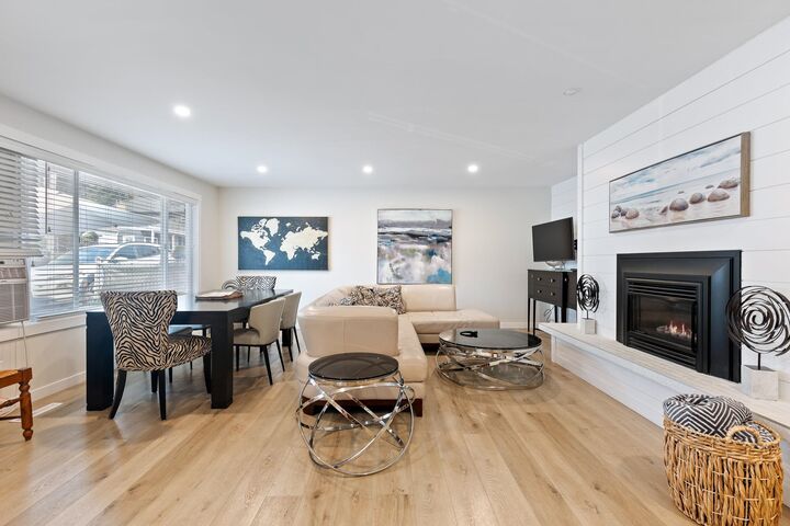 Property Photo: 395 Alder Street BC V2R 4Z1
