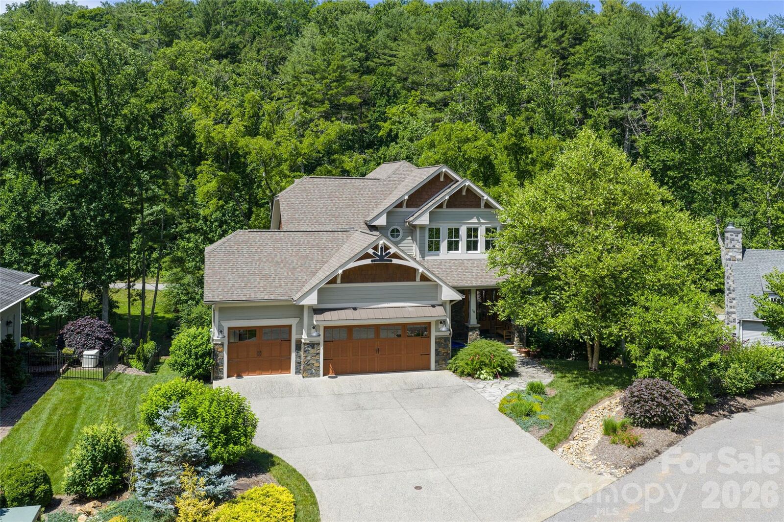 Property Photo: 14 Twinflower Trail NC 28804