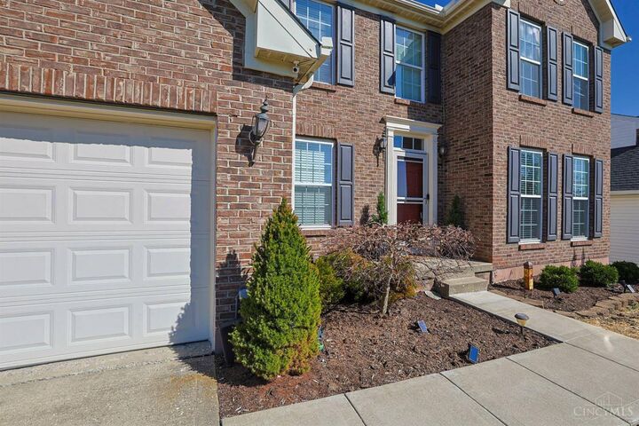 Property Photo:  2884 Orchardpark Drive  OH 45239 