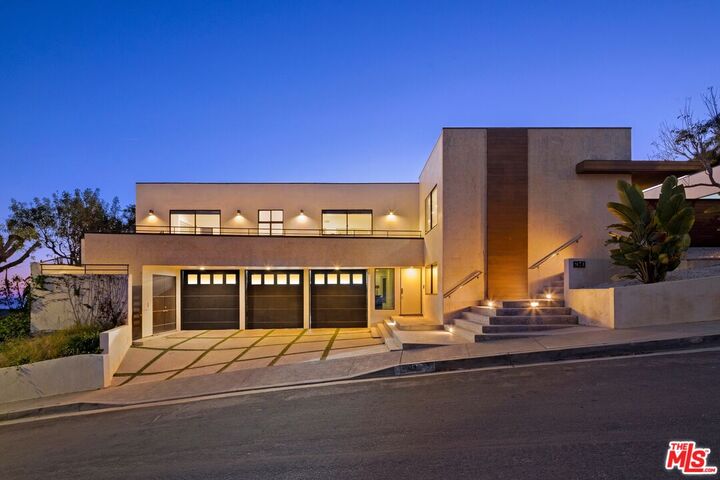 Property Photo:  971 Enchanted Way  CA 90272 