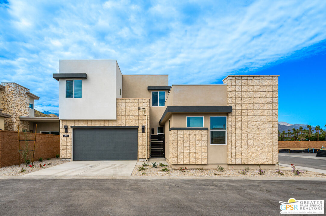 Property Photo:  2651 Lavendar Ln  CA 92264 