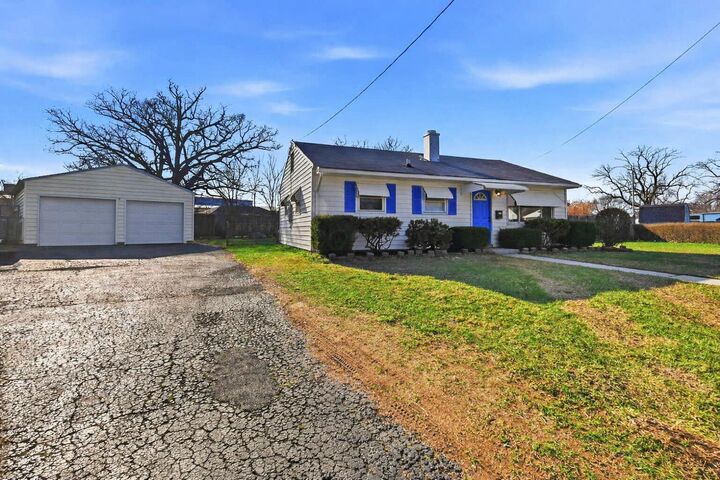 Property Photo:  4 Poppy Place  OH 43302 