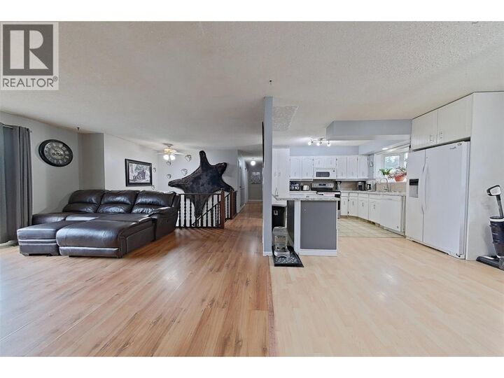 Property Photo: 1530 21 Highway BC V0B 1G2
