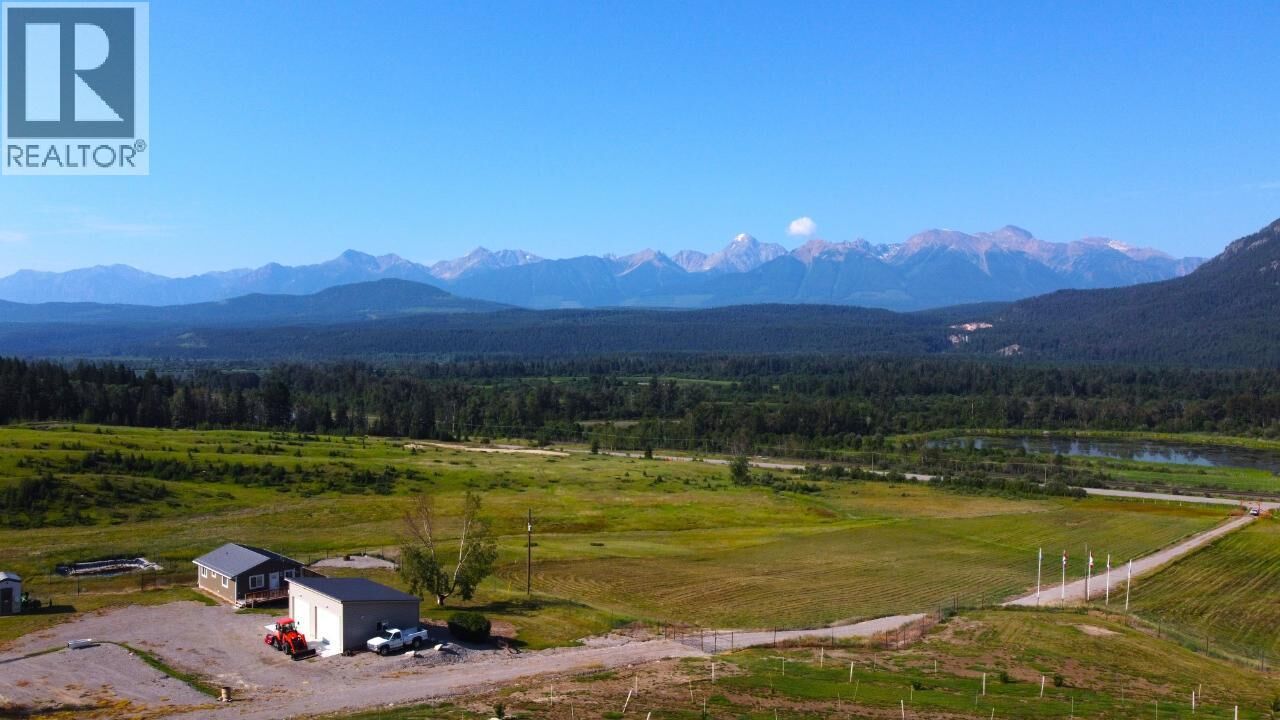 Property Photo: 726 95 Highway BC V0A 1M0