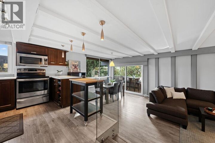 Photo de la propriété:  341 Mahon Avenue 201  BC V7M 3E1 