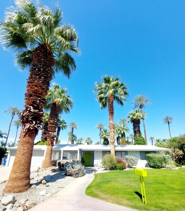 Property Photo:  75452 Palm Shadow  CA 92210 