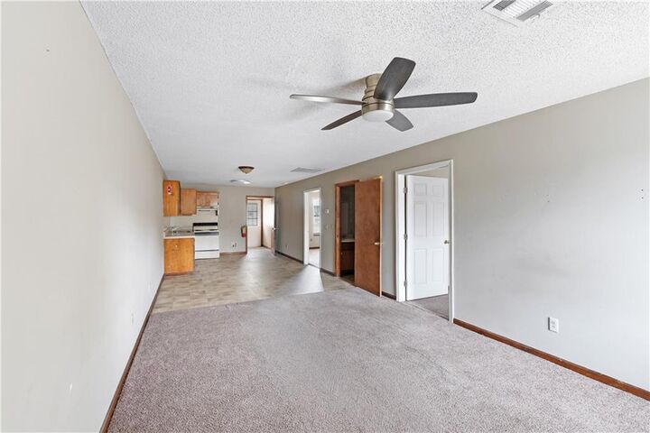 Property Photo:  124 Evergreen Trail  GA 30121 