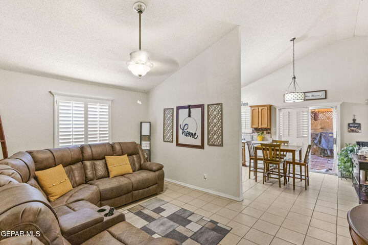 Property Photo:  877 Mondel Pine Place  TX 79907 