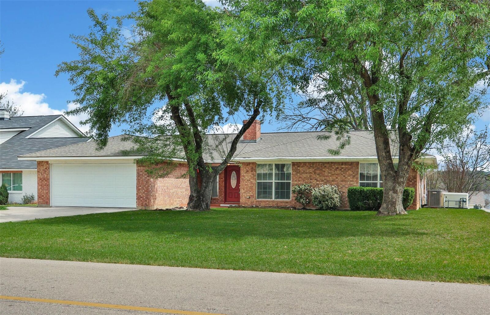 Property Photo:  9898 Twin Shores Drive  TX 77318 