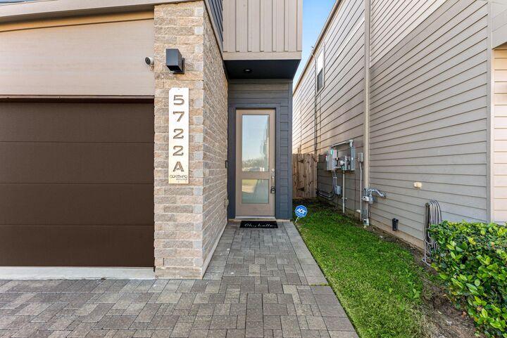 Property Photo: 5722 Rucio Lane A TX 77092