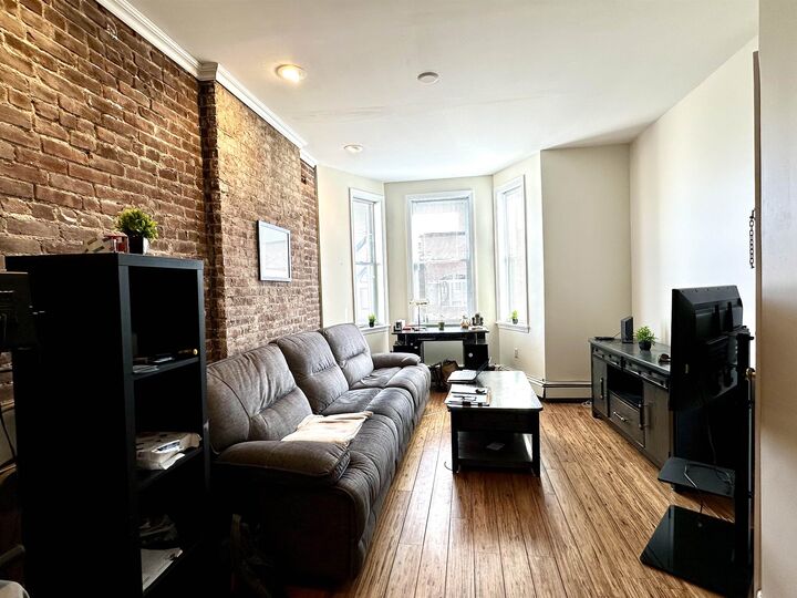 Property Photo:  203 Ogden Ave 6  NJ 07307 