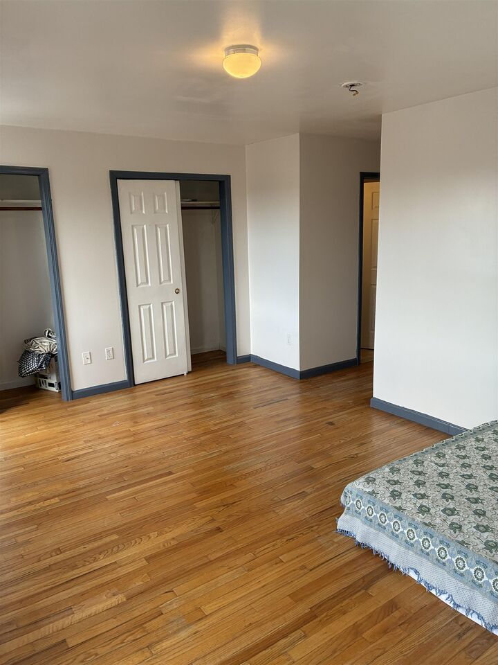 Property Photo:  294 Randolph Ave 2  NJ 07304 