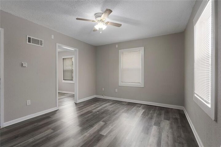 Property Photo:  2121/2123 Askew Avenue  MO 64127 