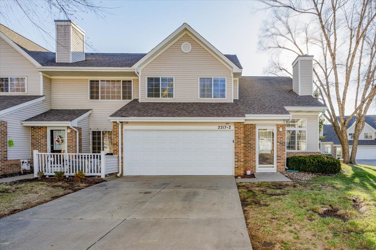 Property Photo: 2217 Grand Avenue 2 IA 50265