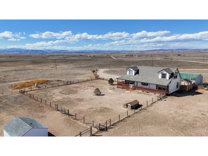 Property Photo:  16426 Linton Ln  CO 80549 