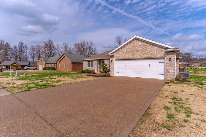 Property Photo:  2522 Caytlyn Court  IN 47630 