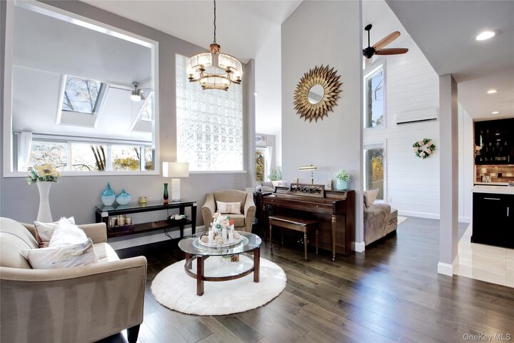 Property Photo:  26 Summit Circle Drive  NY 10541 