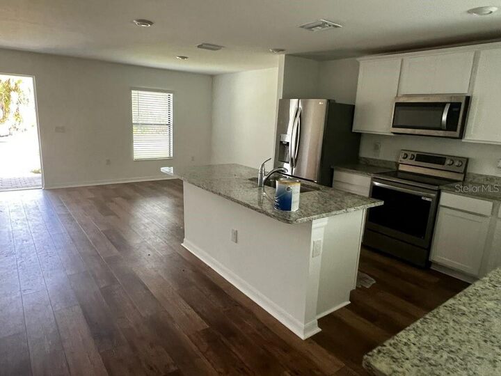 Property Photo: 1601 La Veta Street FL 34286