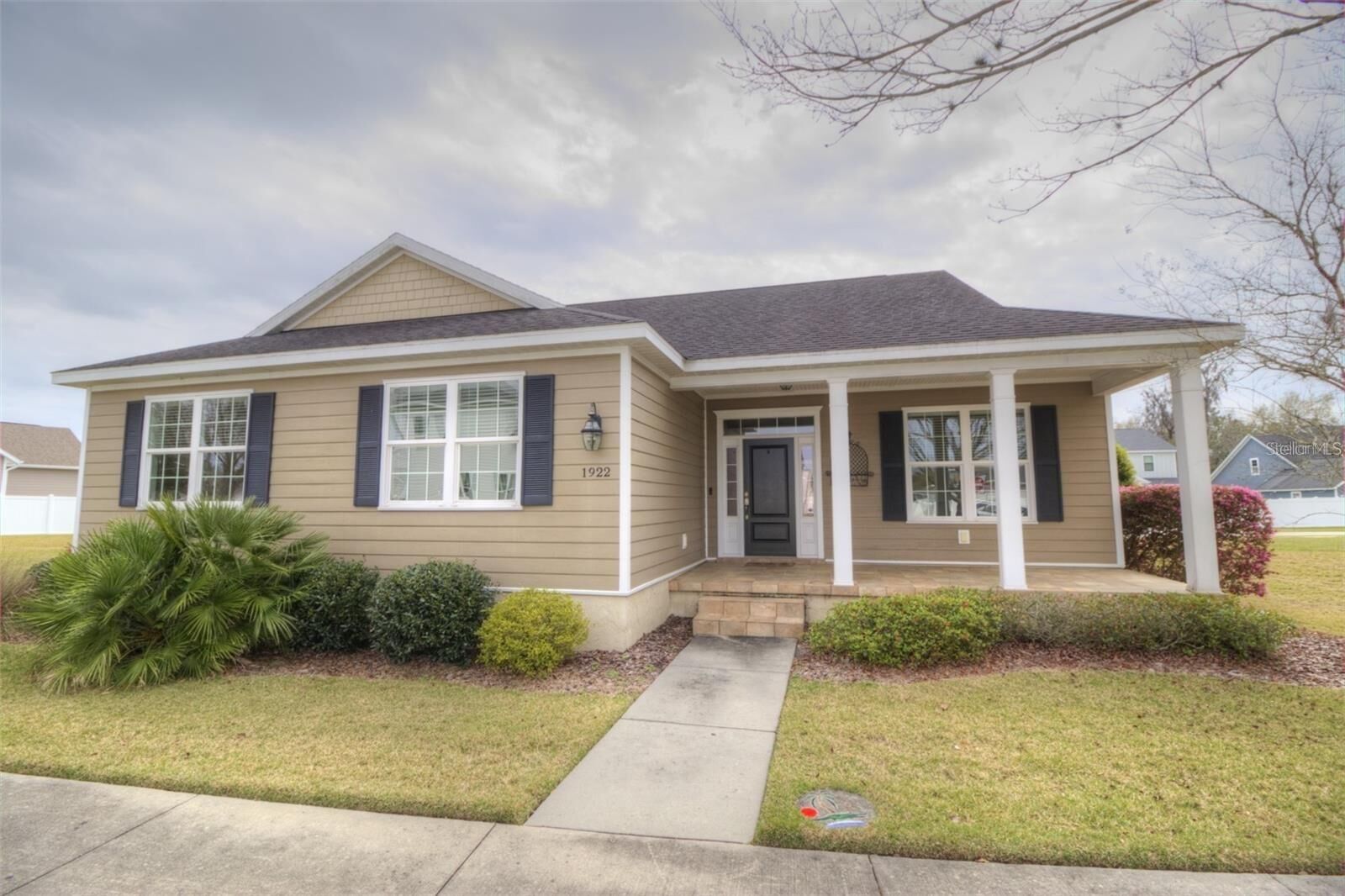 Property Photo: 1922 SE 29th Street FL 34471